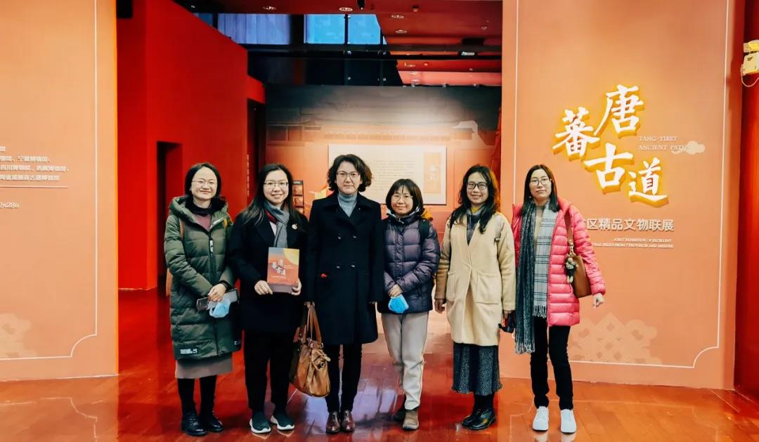 第14工会小组活动合影