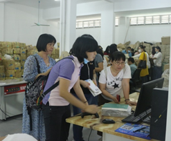 参观校外加工基地