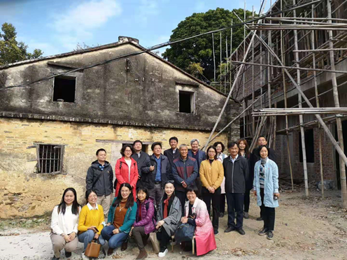 实地走访陈教授曾经生活和工作过的乐村老屋